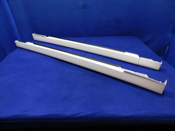 03-04 cobra side skirts