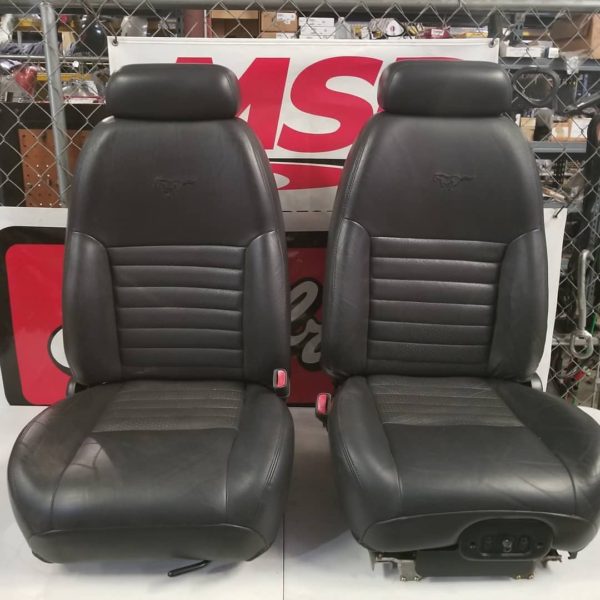 1999-2004 Mustang GT front seats