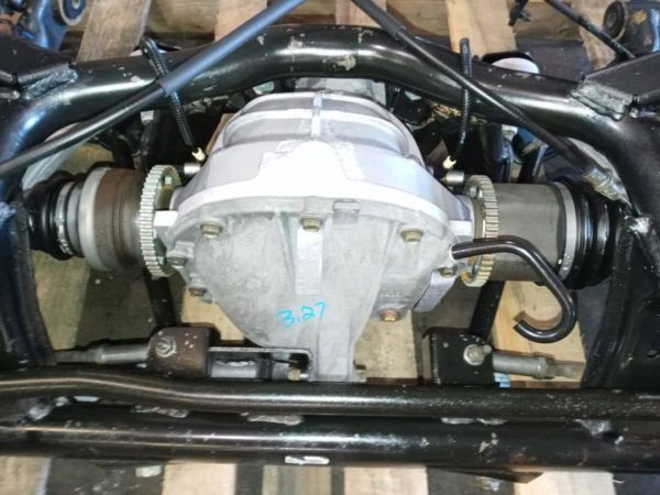 2001 Cobra I.R.S 31 spline 3.27 gear - Image 5