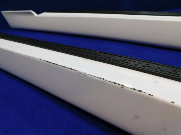 2003-2004 Mustang Cobra Side Skirts - Image 5