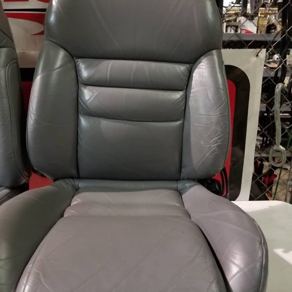 1994-1998 GT front seats - Image 7