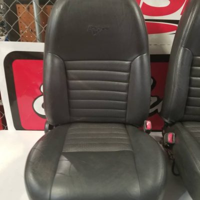 1999-2004 Mustang GT front seats