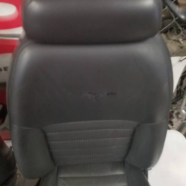 1999-2004 Mustang GT front seats - Image 6