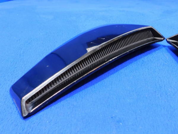 2003-2004 Mustang Cobra Quarter Panel Side Scoop - Image 6