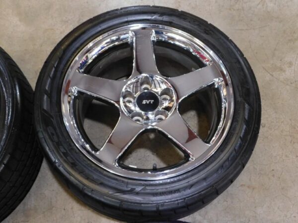 03 04 Ford Mustang Cobra OEM Chrome 17"x9" Wheels & amp; 275/40 Tires D03 - Image 6