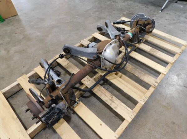 99-04 Mustang GT 8.8 Rearend Axle Assembly 3.73 Gear C97 - Image 13