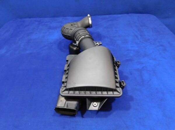 2007 Mustang GT 4.6L OEM Air Cleaner Box Assembly - Good Used H01 - Image 8