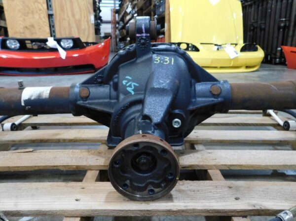 2007 Ford Mustang GT 4.6L 3V 8.8 Rearend Axle Assembly 3.31 Gear H11 - Image 21