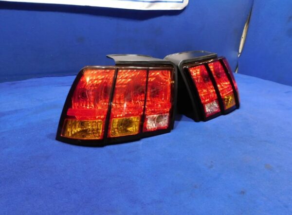 99-01 COBRA Tail Lights - Image 6