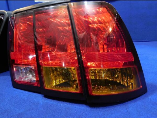 99-01 COBRA Tail Lights - Image 4