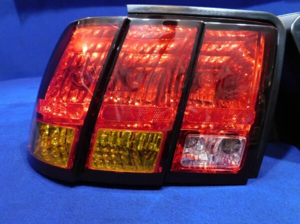 99-01 COBRA Tail Lights - Image 5