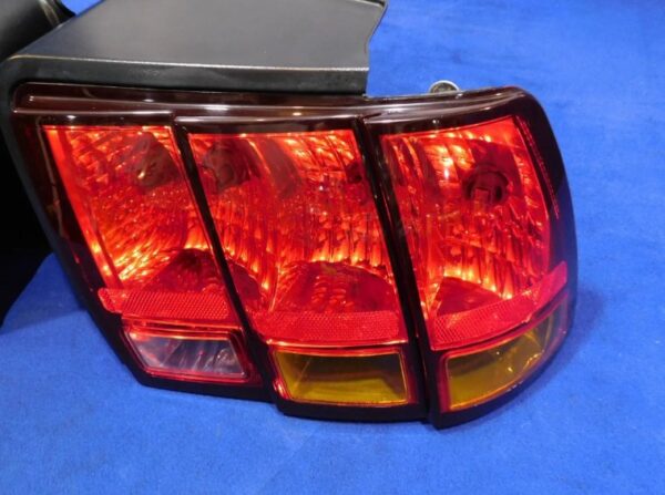 99-01 COBRA Tail Lights - Image 9