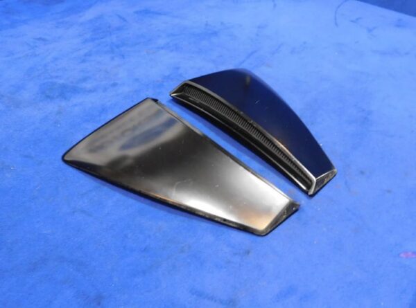 99-04 Mustang Quarter Panel Side Scoops (Black, R50) - Image 3