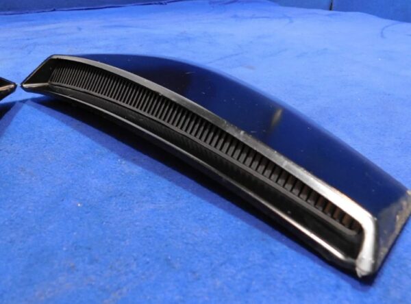 99-04 Mustang Quarter Panel Side Scoops (Black, R50) - Image 9