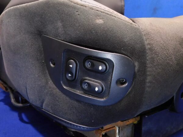 2003-2004 Cobra Front Seats (Coupe & Convertible) - Image 6