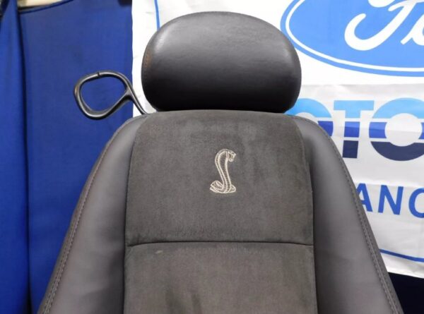 2003-2004 Cobra Front Seats (Coupe & Convertible) - Image 18