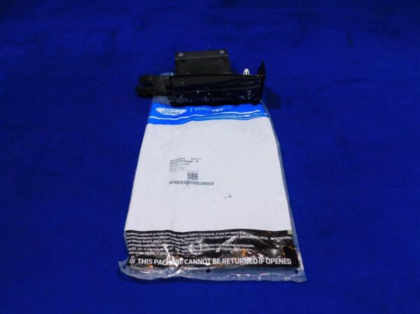 03-04 Cobra RH passenger side short rocker molding (NOS, OEM F74) - Image 10