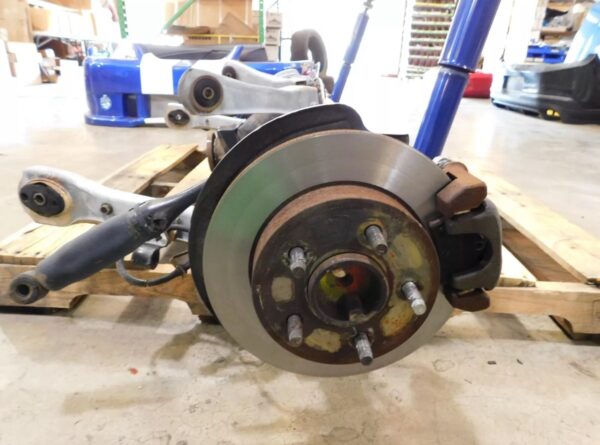 1999 Mustang GT 8.8 Solid Rearend Axle Assembly With A 3.27 Gear G03 - Image 10